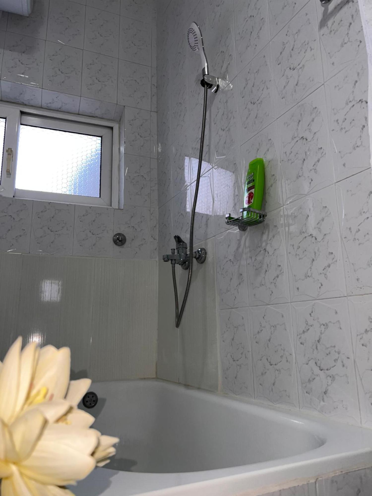 Berat Private Room In Haxhialiu Villa Εξωτερικό φωτογραφία