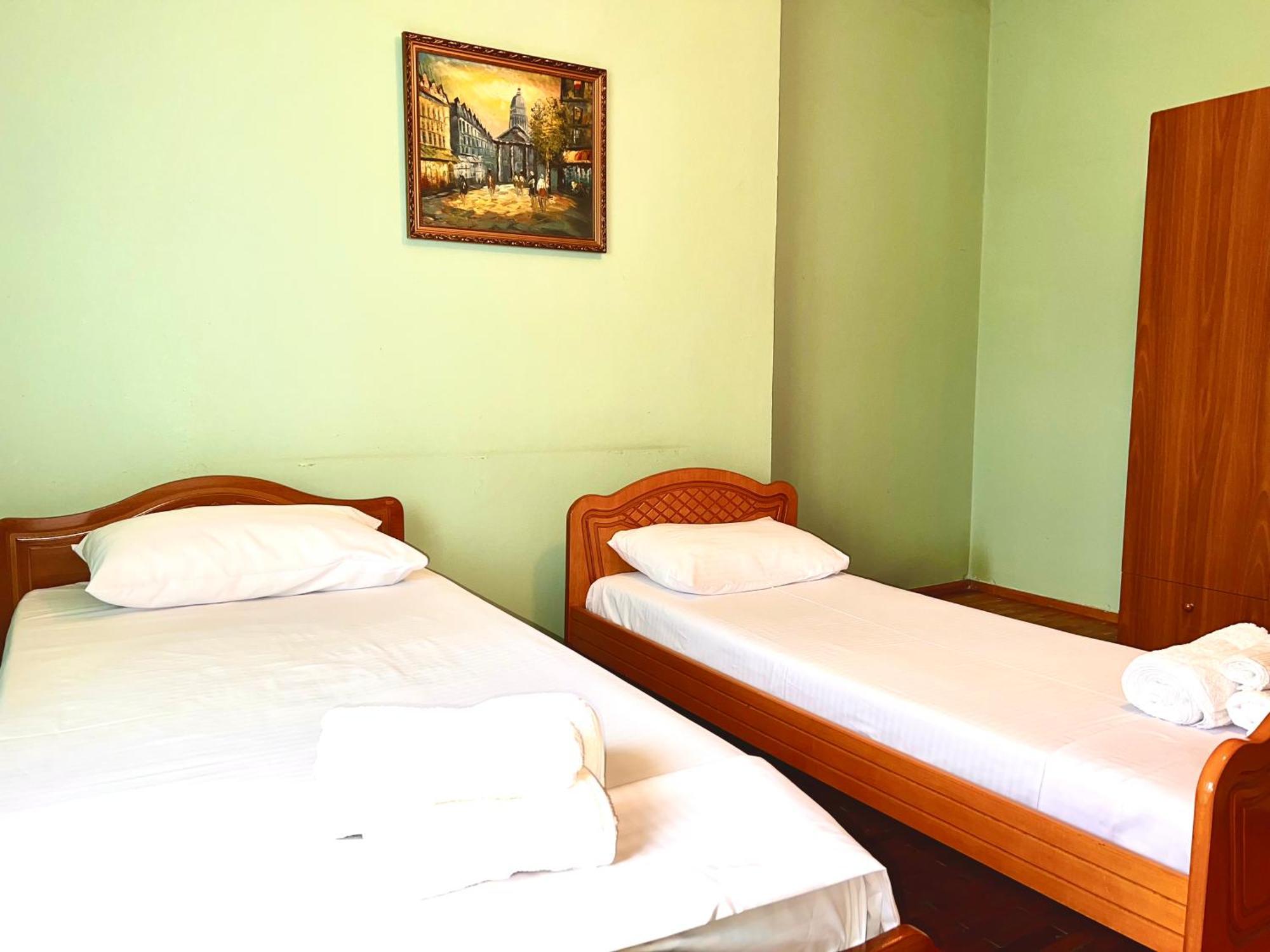 Berat Private Room In Haxhialiu Villa Εξωτερικό φωτογραφία
